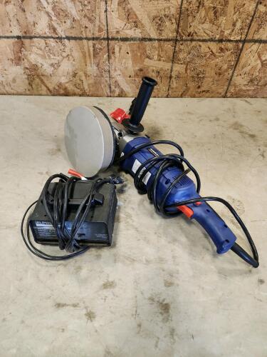 Smart battery charger, 7" polisher