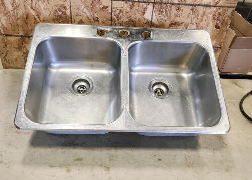 31"x 20" Stainless doubke sink