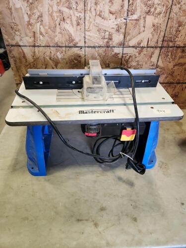 Mastercraft router table w router