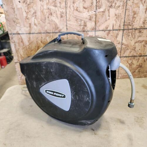 Wall mount garden hose reel w hose