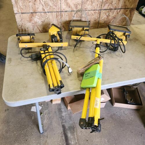 2 Halogen work lights