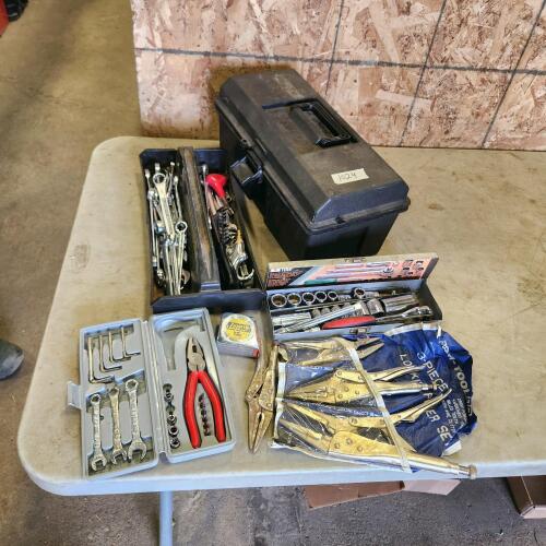 Toolbox w contents
