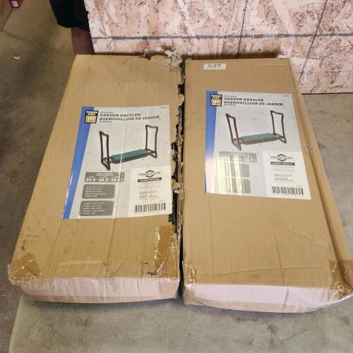 2 Kneeling garden benches