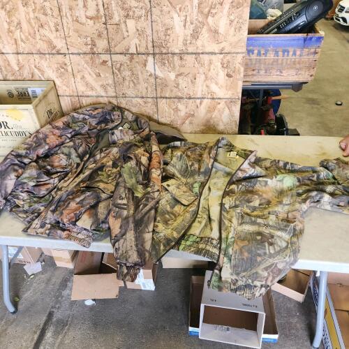 2 Xl camo coats