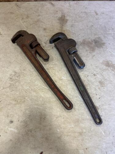 2 18&rdquo; Pipe wrenches