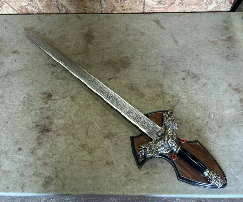 Lord of the rings sword