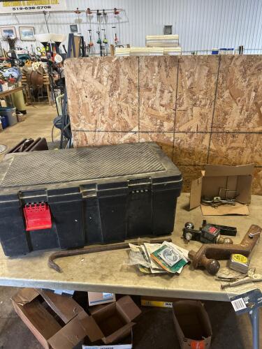 2&rdquo; Hitch w 2 5/16&rdquo; ball, trailer tie down points, storage bin