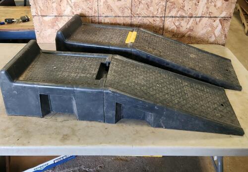 2 Poly car ramps