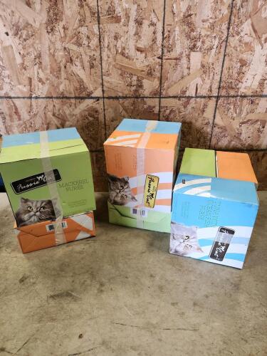 Assorted cat food