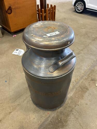 Yarmouth Dairy Milk can