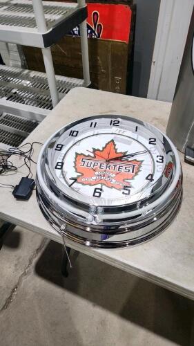 17" Neon Supertest clock