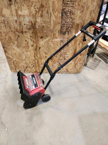 Electric snow thrower