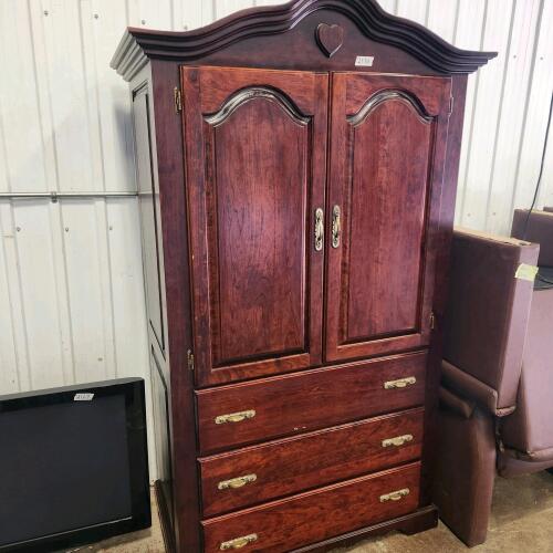 40"L 22"W 71"H Wardrobe