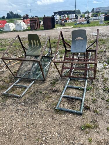 2 Tree stands
