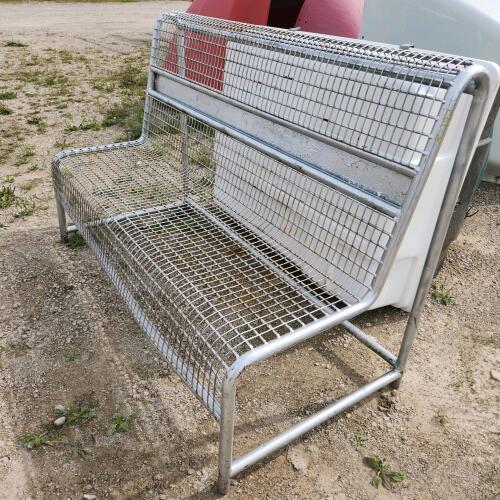 5'W Bench