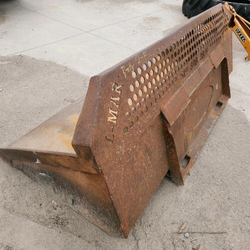 7' Skidsteer bucket