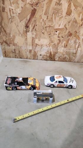 2 Diecast race cars