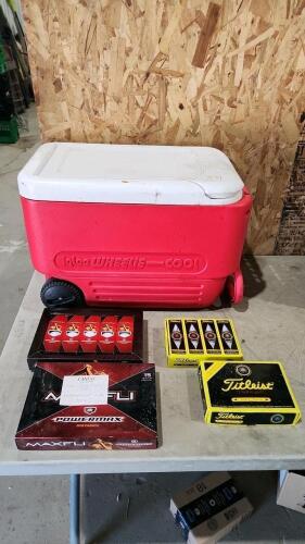 Cooler, golf balls