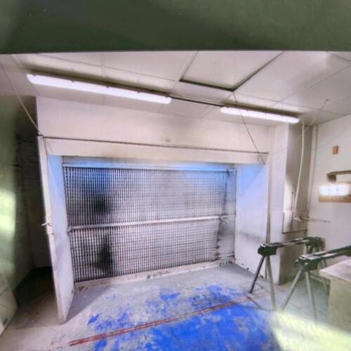 Spray booth complete