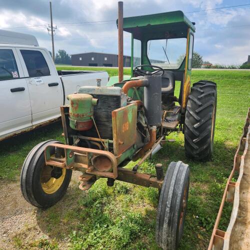 510 JD Diesel tractor, head cracked at manifold, AS IS, missing hood, 3934hrs showing on tack
