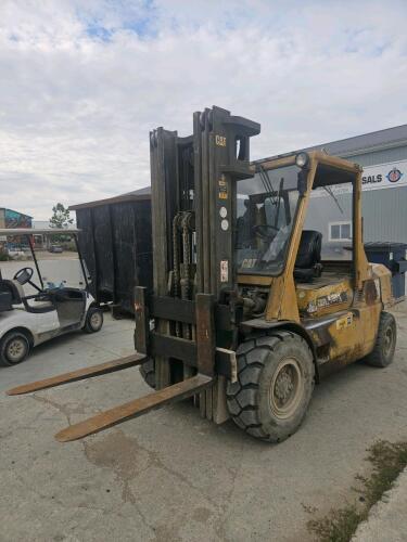 Running 10,000lb Diesel caterpillar forklift, 9800hrs
