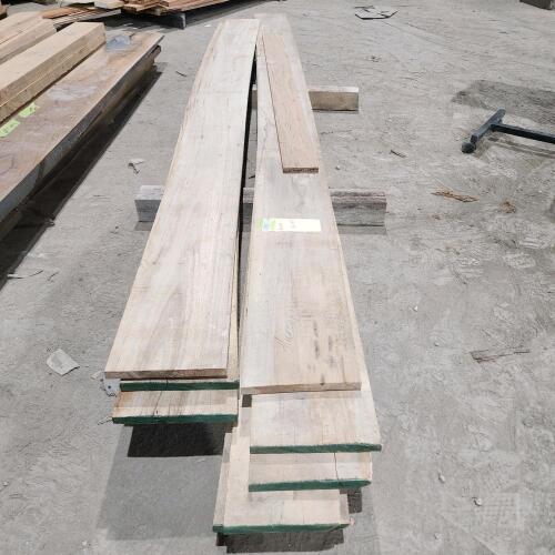 Kiln dried hickory boards