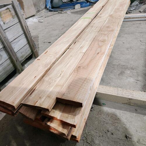 Kiln dried Tamarack wood 8'L