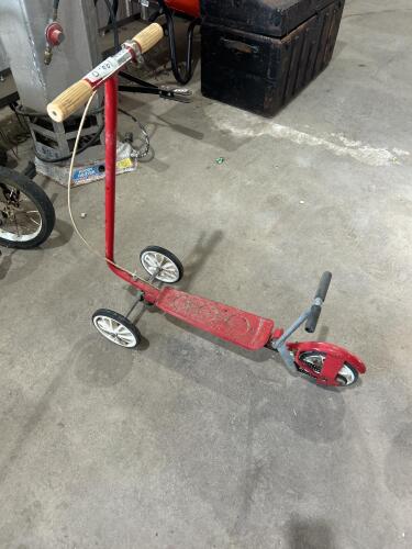 Vintage Kick n Go scooter