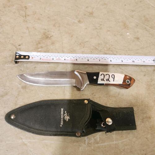 10" Winchester knife w sheath