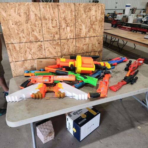 Assorted nerf guns as is