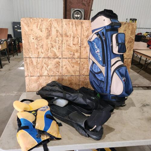 Sz 10 swim fins, golf bag