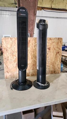 2 Tower fans