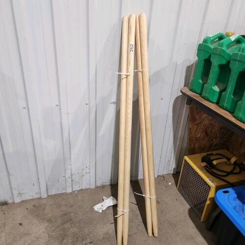 6 New shovel handles