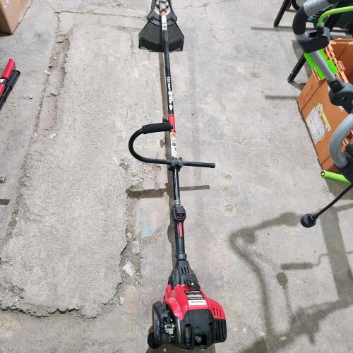 Troy-Bilt string trimmer working
