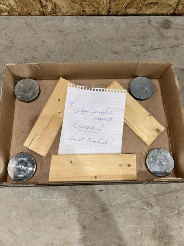 4 Very strong 2 1/2&rdquo; magnets