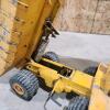 Ertl IH dump truck w dumping cylinder - 2