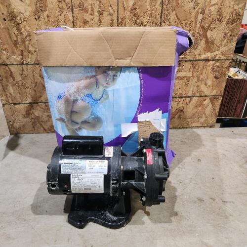 Pool pump & vacuum
