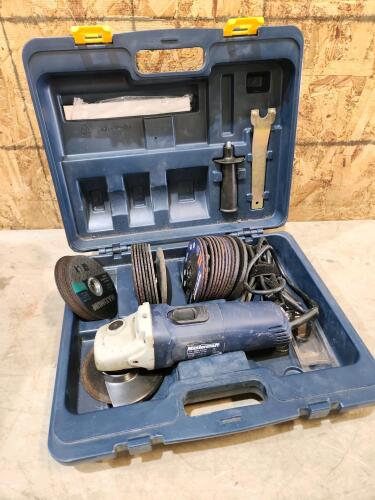 4 1/2" Angle grinder w discs