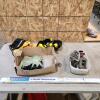 Clamps, garden gloves, safety harness, etc