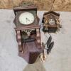 2 Wall clocks