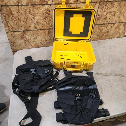 2 Leg bags, Pelican case