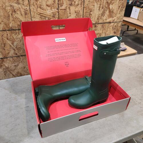 Sz 8 Hunter womens rubber boots