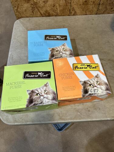 Assorted flavour cat treat tubes