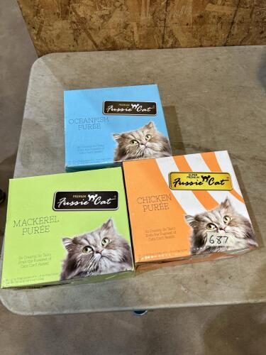 Assorted flavour cat treat tubes