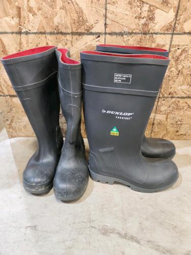 2 Sz 7 Dunlop CSA steel toed rubber boots