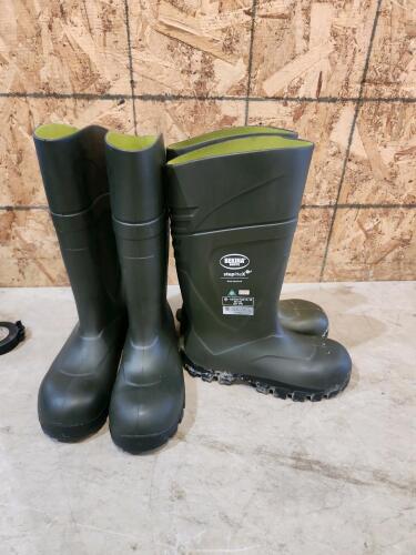 Sz 7 & sz 6 Bekina CSA steel toed rubber boots