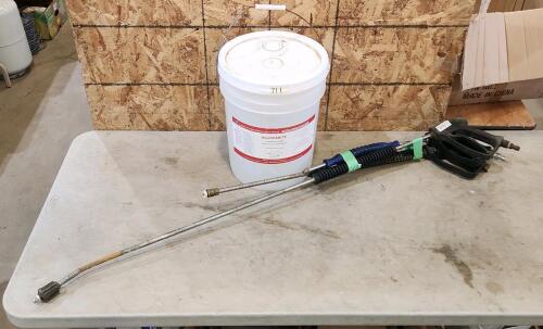4L of aluminum acid cleaner, 3 pressure washer wands