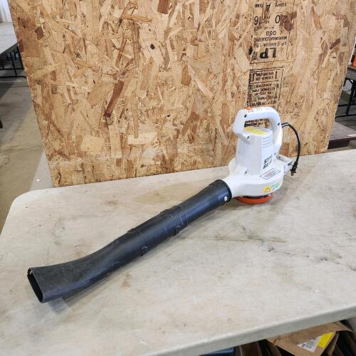 Stihl BE55 electric leaf blower