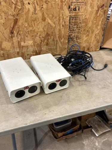 2 Ext infrared cameras