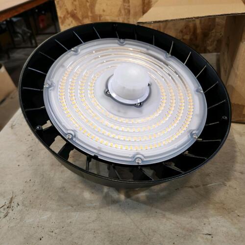 New 120-347V high bay light